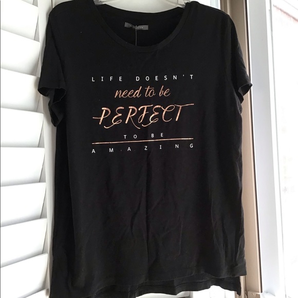 Brand new T-shirt top never worn. Extra large - Picture 11 of 12